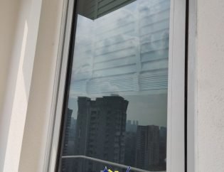 window-cleaning-canny-cleaning-singapore-condo-queenstown