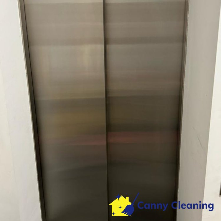 lift-office-cleaning-canny-cleaning-services-singapore-commercial-tanjong-pagar-1