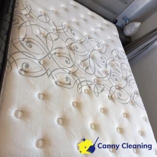 mattress-cleaning-canny-cleaning-services-singpaore-hdb-queenstown-1